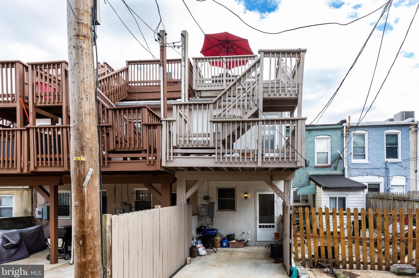 16 Glover St, Baltimore MD  21224-1139 exterior