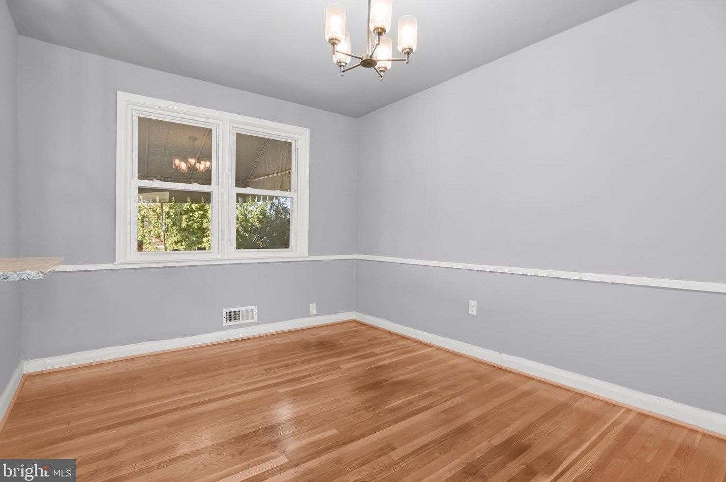 6220 Falkirk Rd, Baltimore MD 21239-1637 exterior