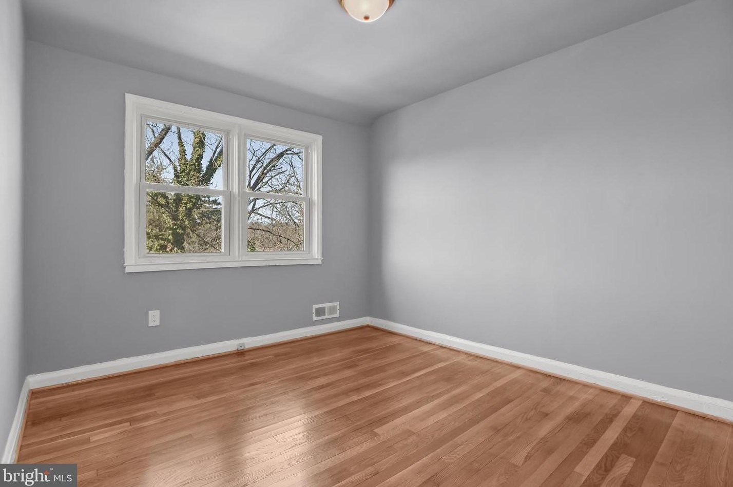 6220 Falkirk Rd, Baltimore MD 21239-1637 exterior