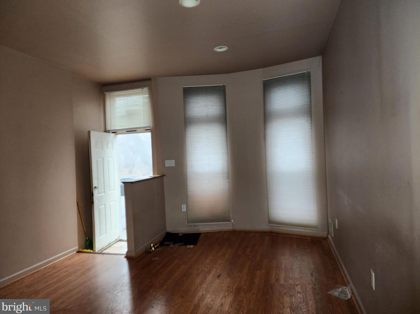 1711 Westwood Ave, Baltimore MD 21217-1653 exterior