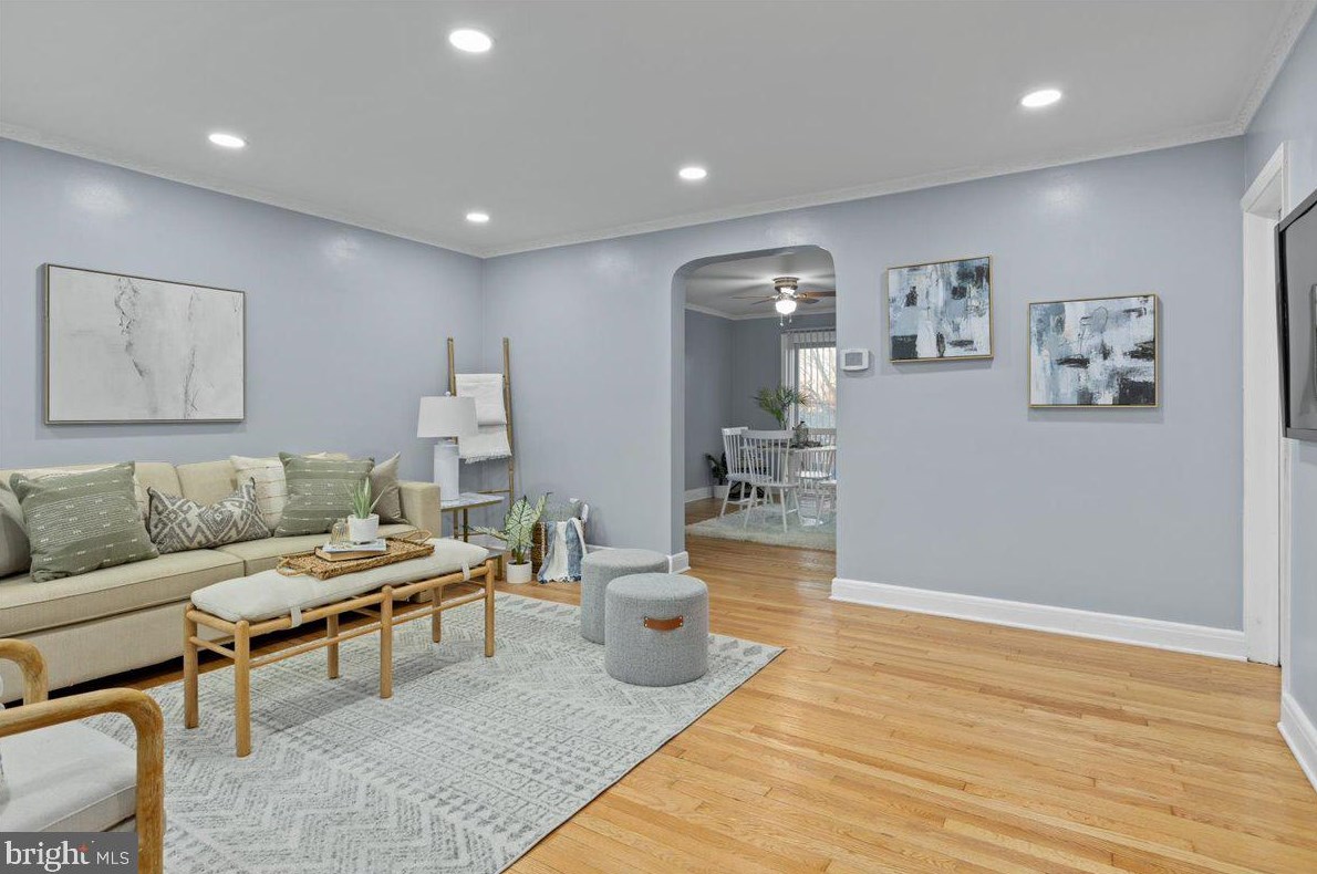 835 Stamford Rd, Baltimore MD  21229-1223 exterior