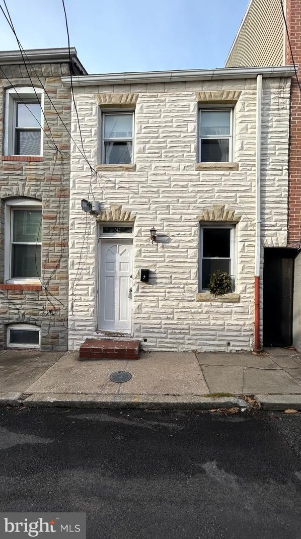 312 Chapel St, Baltimore MD  21231-2514 exterior