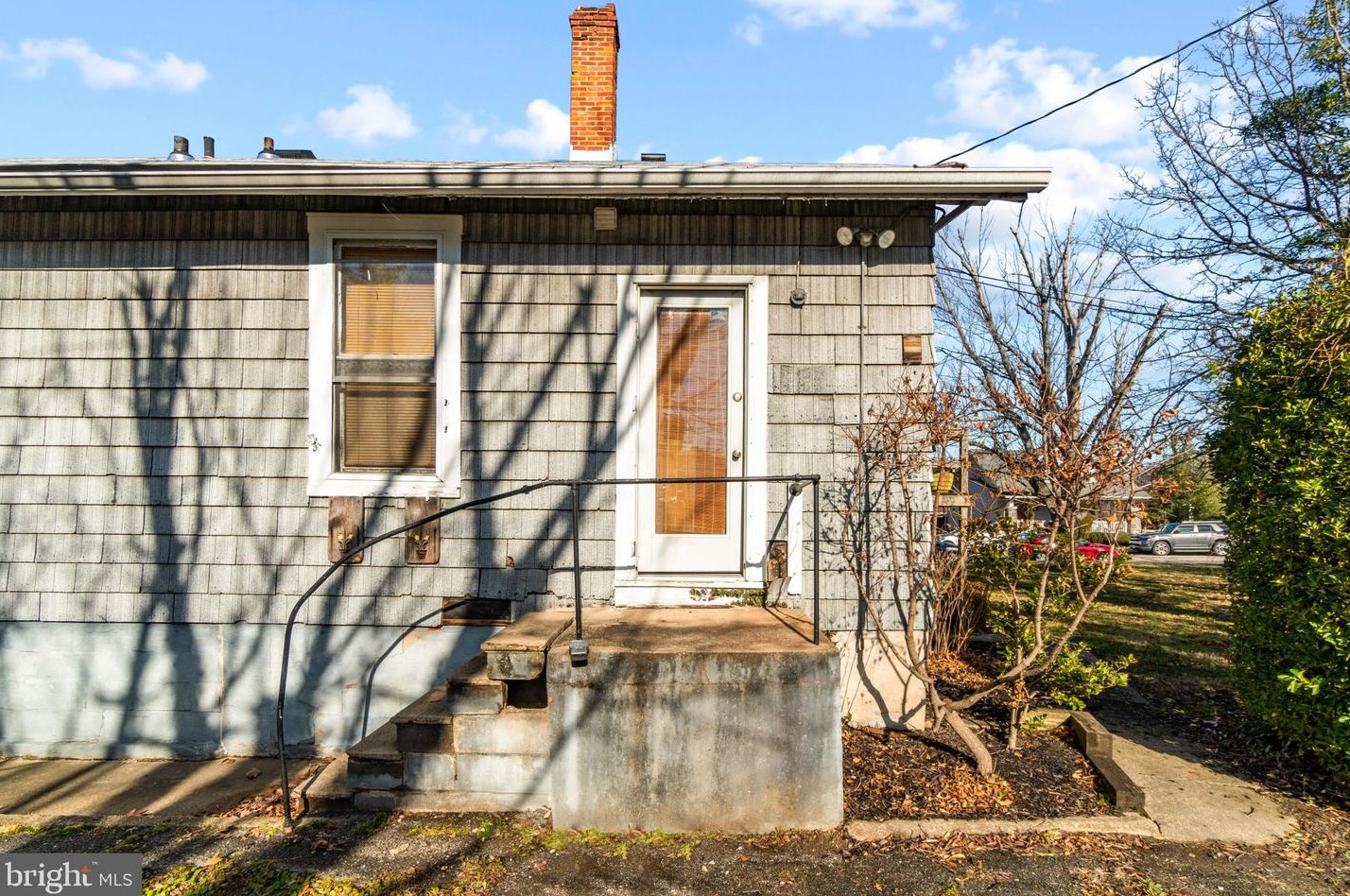 2921 Glenmore Ave, Baltimore MD 21214-1854 exterior