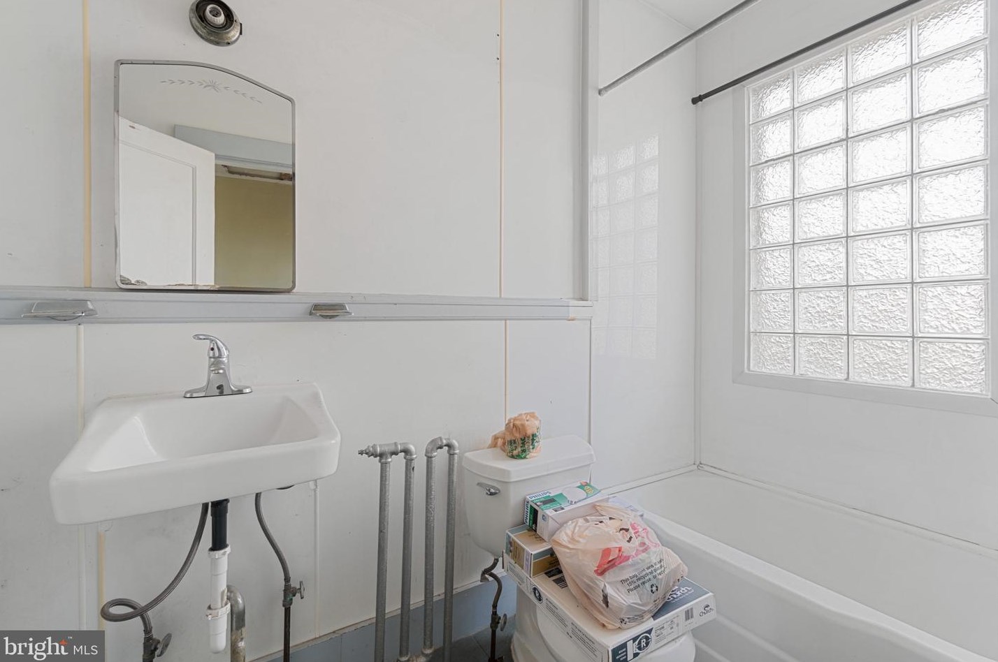 2921 Glenmore Ave, Baltimore MD 21214-1854 exterior