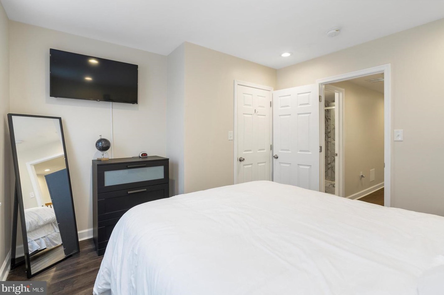 2335 Mcelderry St, Baltimore MD  21205-2442 exterior