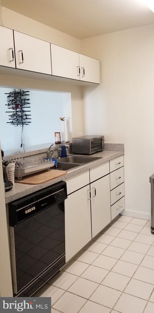 100 Harborview Dr Unit 705, Baltimore, MD 21230