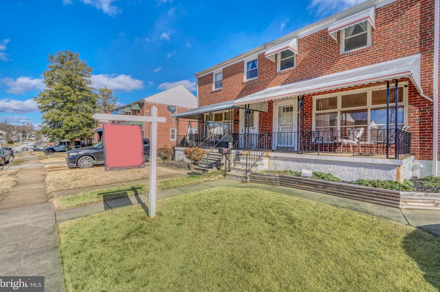 5805 Plumer Ave, Baltimore, MD 21206-2724