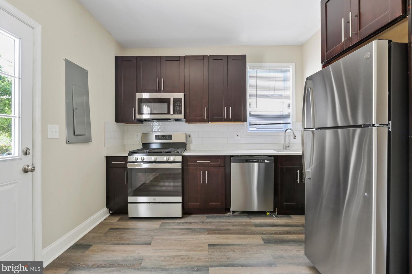 207 Loudon Ave, Baltimore MD  21229-3629 exterior
