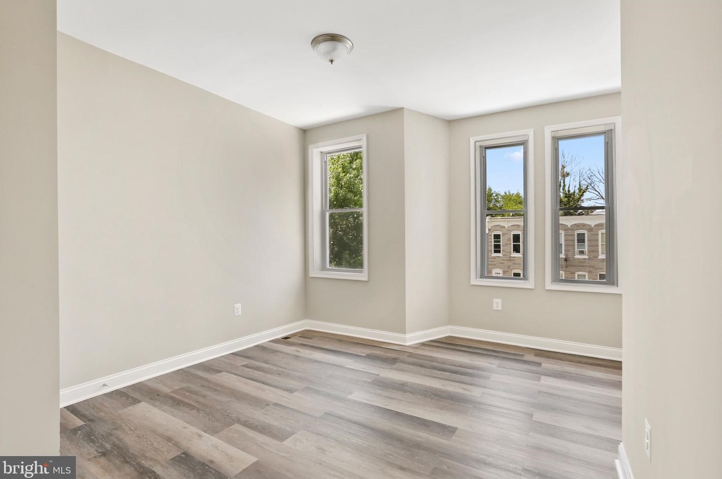 207 Loudon Ave, Baltimore MD  21229-3629 exterior