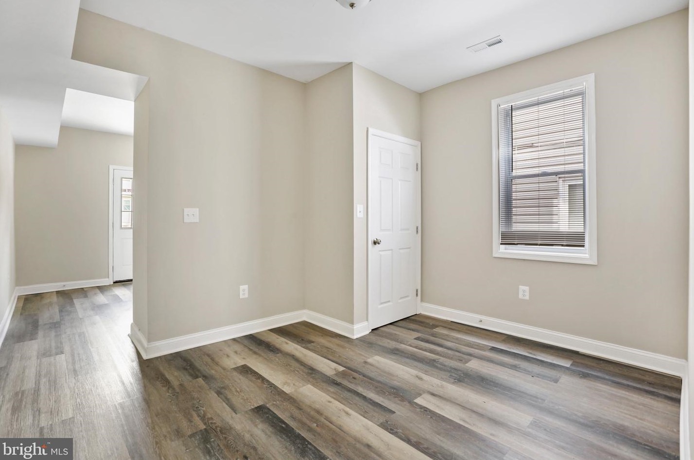 207 Loudon Ave, Baltimore MD  21229-3629 exterior
