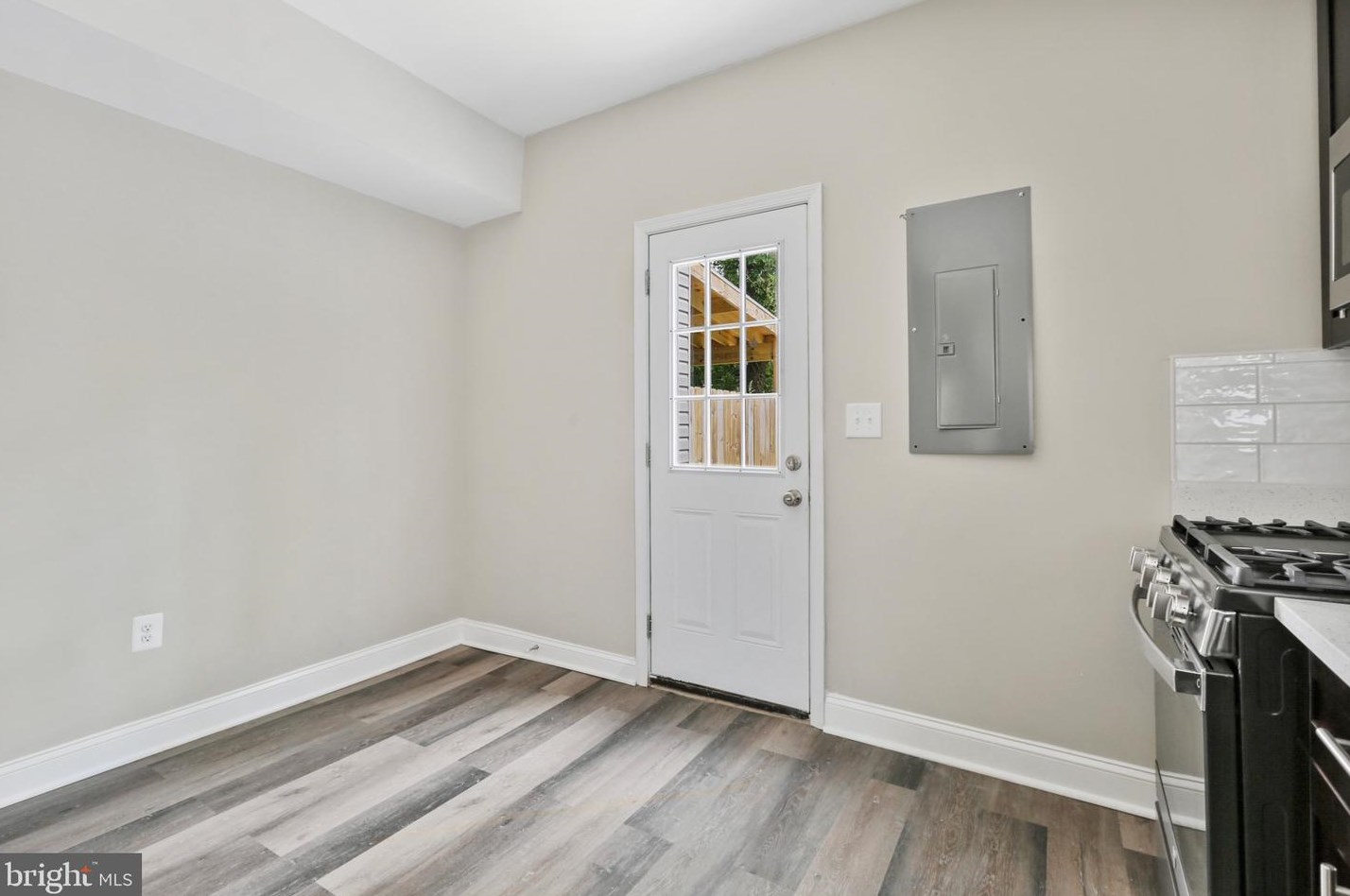 207 Loudon Ave, Baltimore MD  21229-3629 exterior