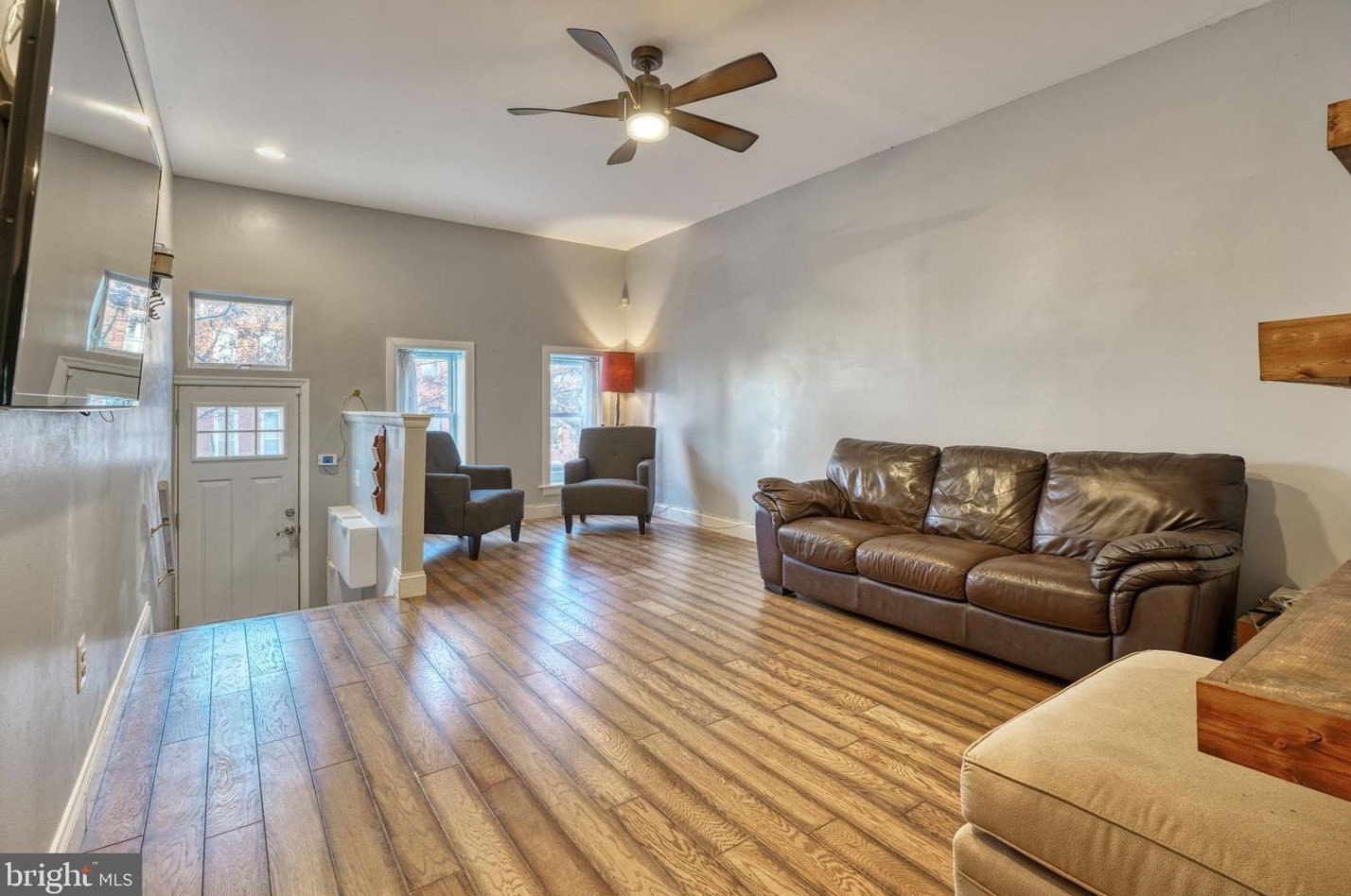 30 Montford Ave, Baltimore MD  21224-1051 exterior
