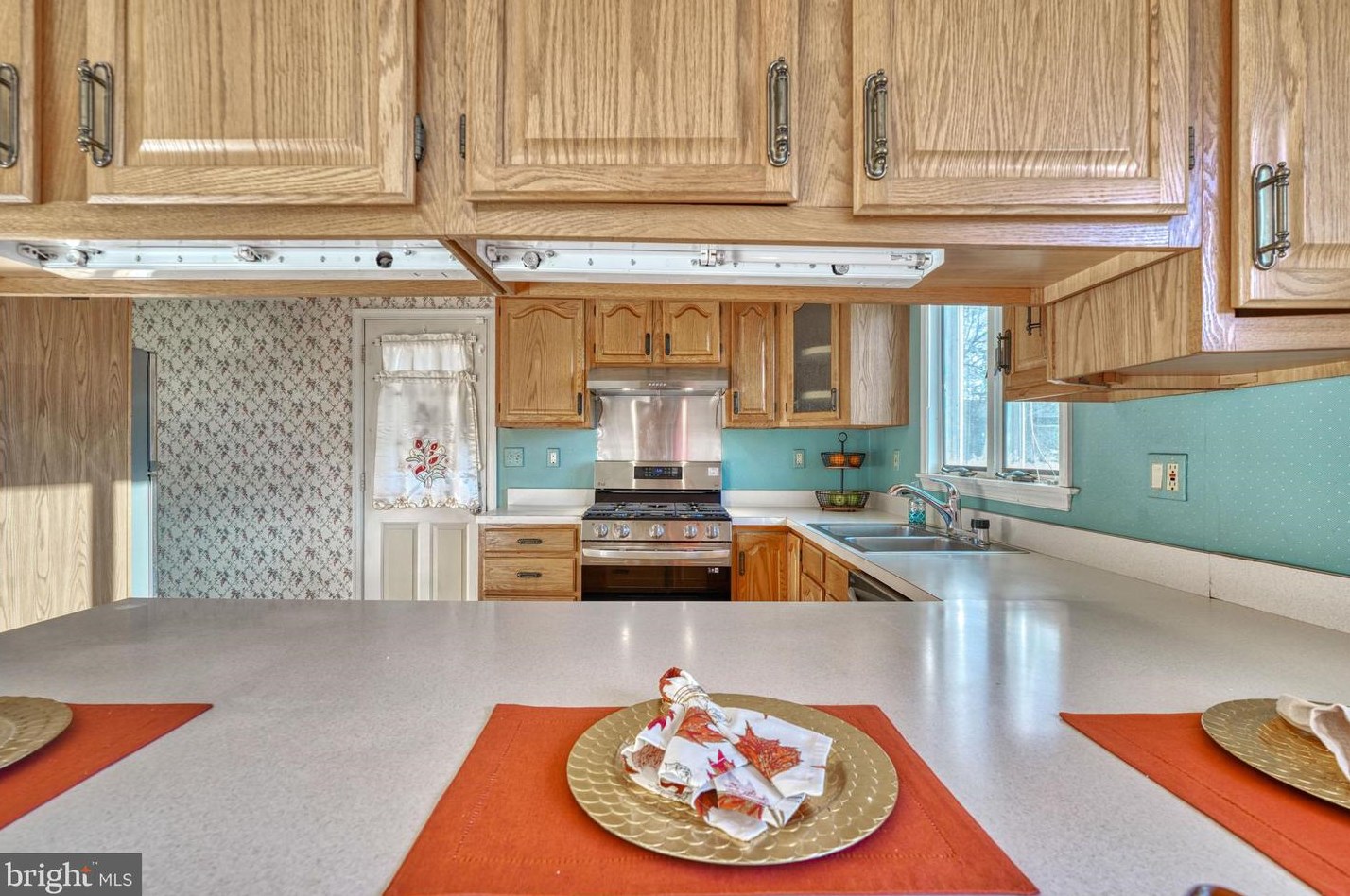 5401 Pembroke Ave, Baltimore MD  21207-6165 exterior
