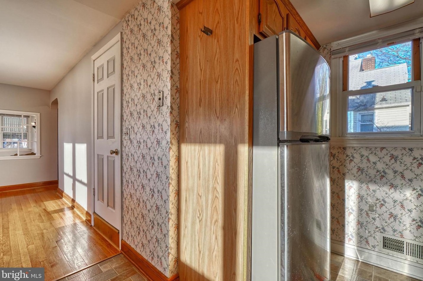 5401 Pembroke Ave, Baltimore MD  21207-6165 exterior