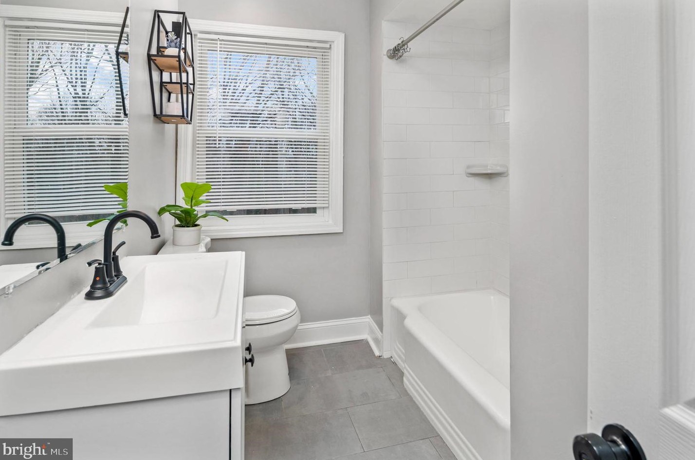 1549 Winston Ave, Baltimore MD  21239-4006 exterior