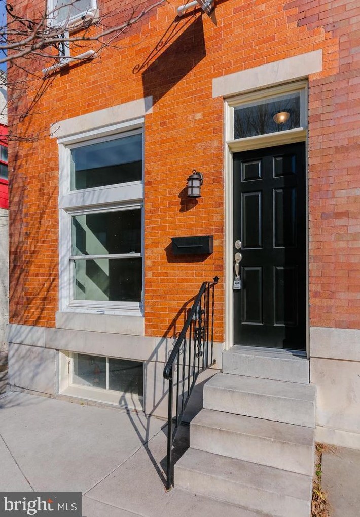 501 S Linwood Ave, Baltimore, MD 21205