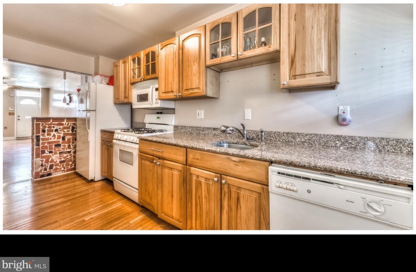27 Heath St, Baltimore MD  21230-4839 exterior