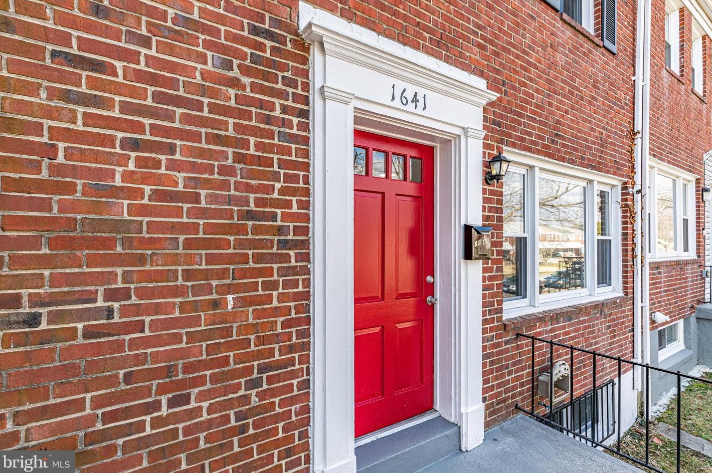 1641 Walterswood Rd, Baltimore, MD 21239-2422