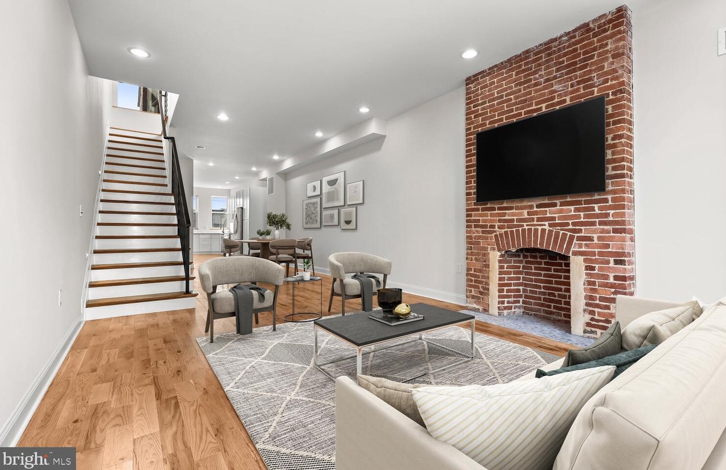 511 E 22nd St, Baltimore, MD 21218