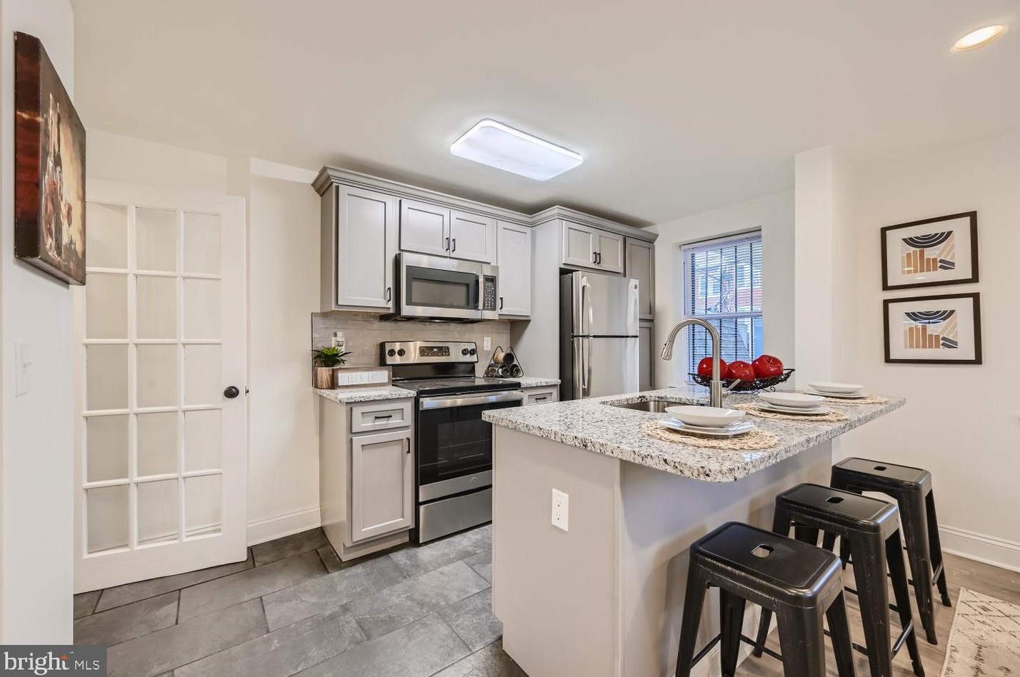 3200 Westmont Ave, Baltimore MD  21216-3833 exterior