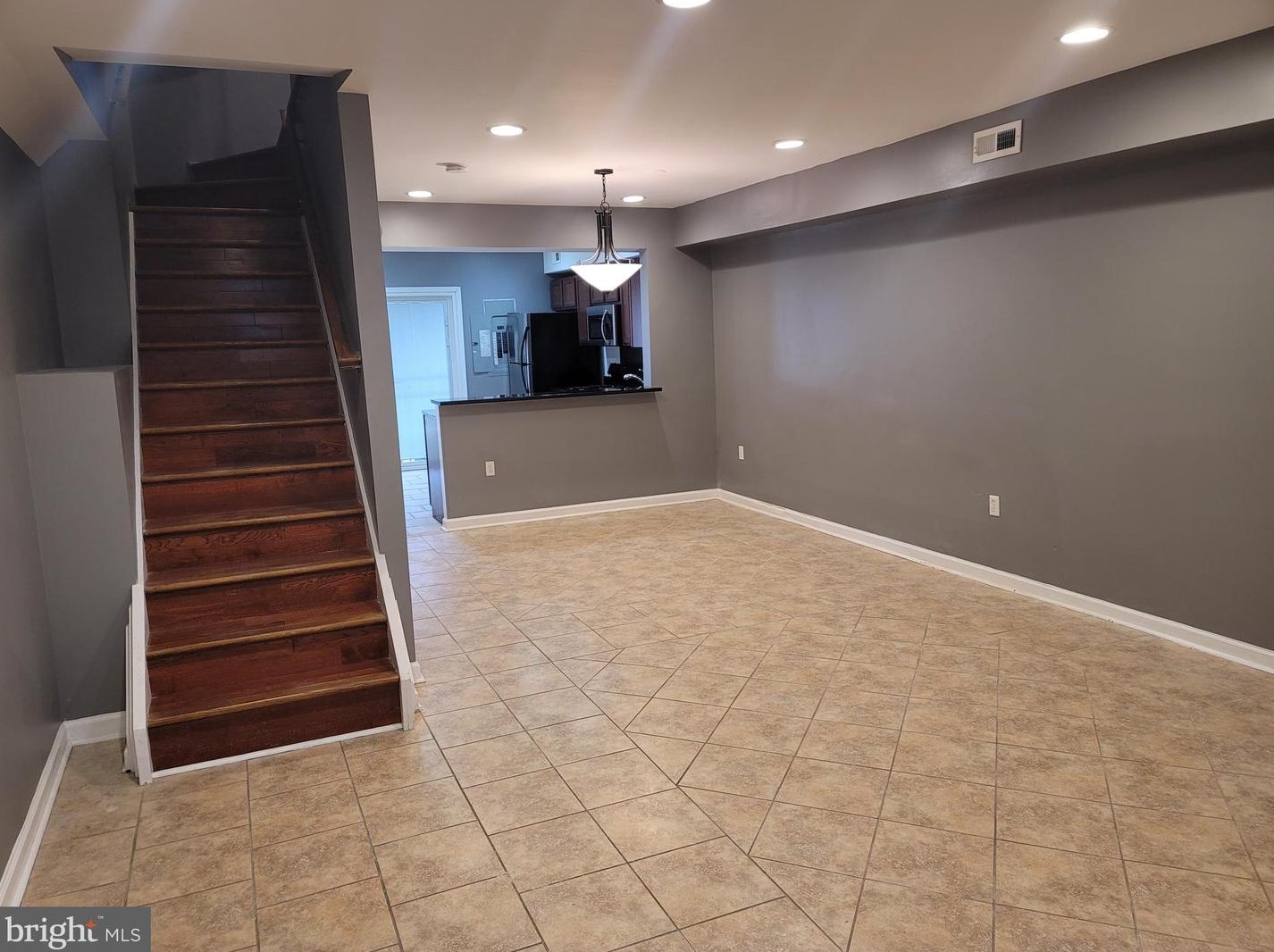 709 N Carey St, Baltimore, MD 21217