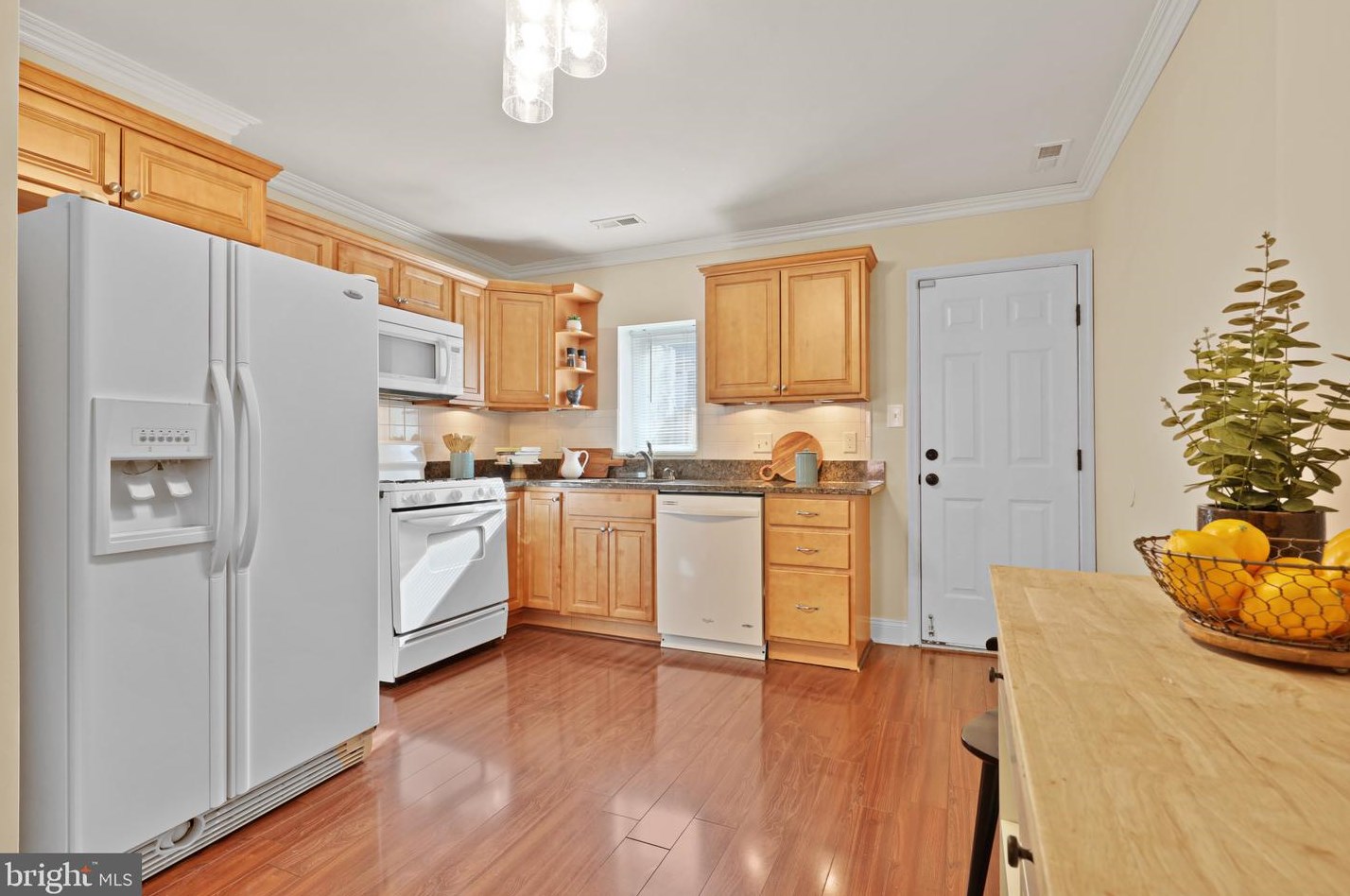 215 Bouldin St, Baltimore MD  21224-2316 exterior