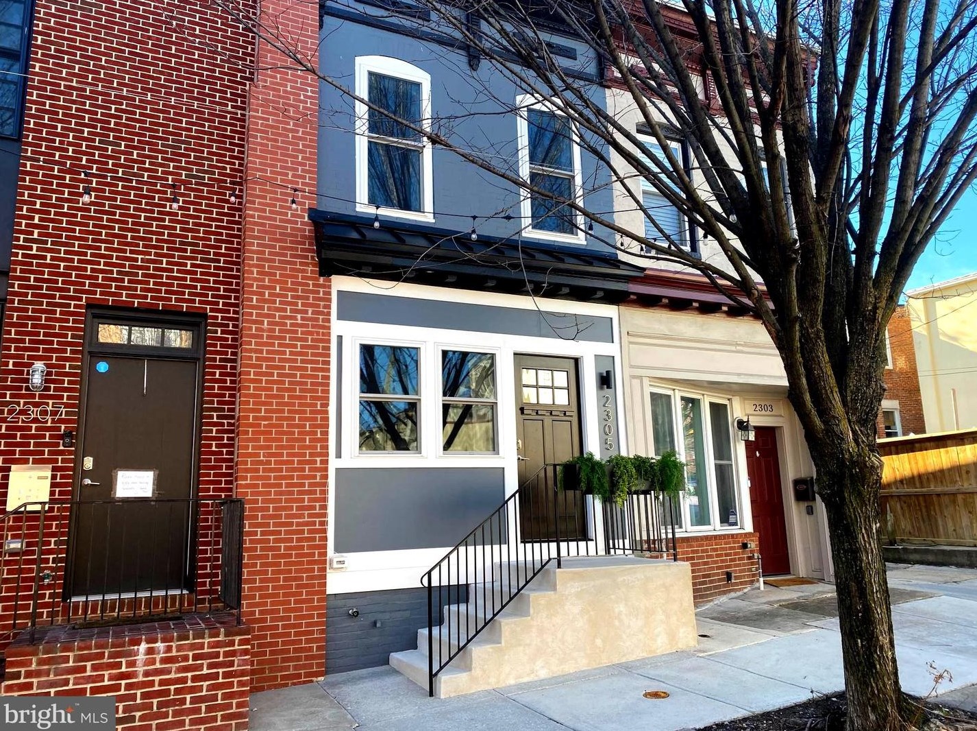 2305 Fairmount Ave, Baltimore MD  21224-1039 exterior