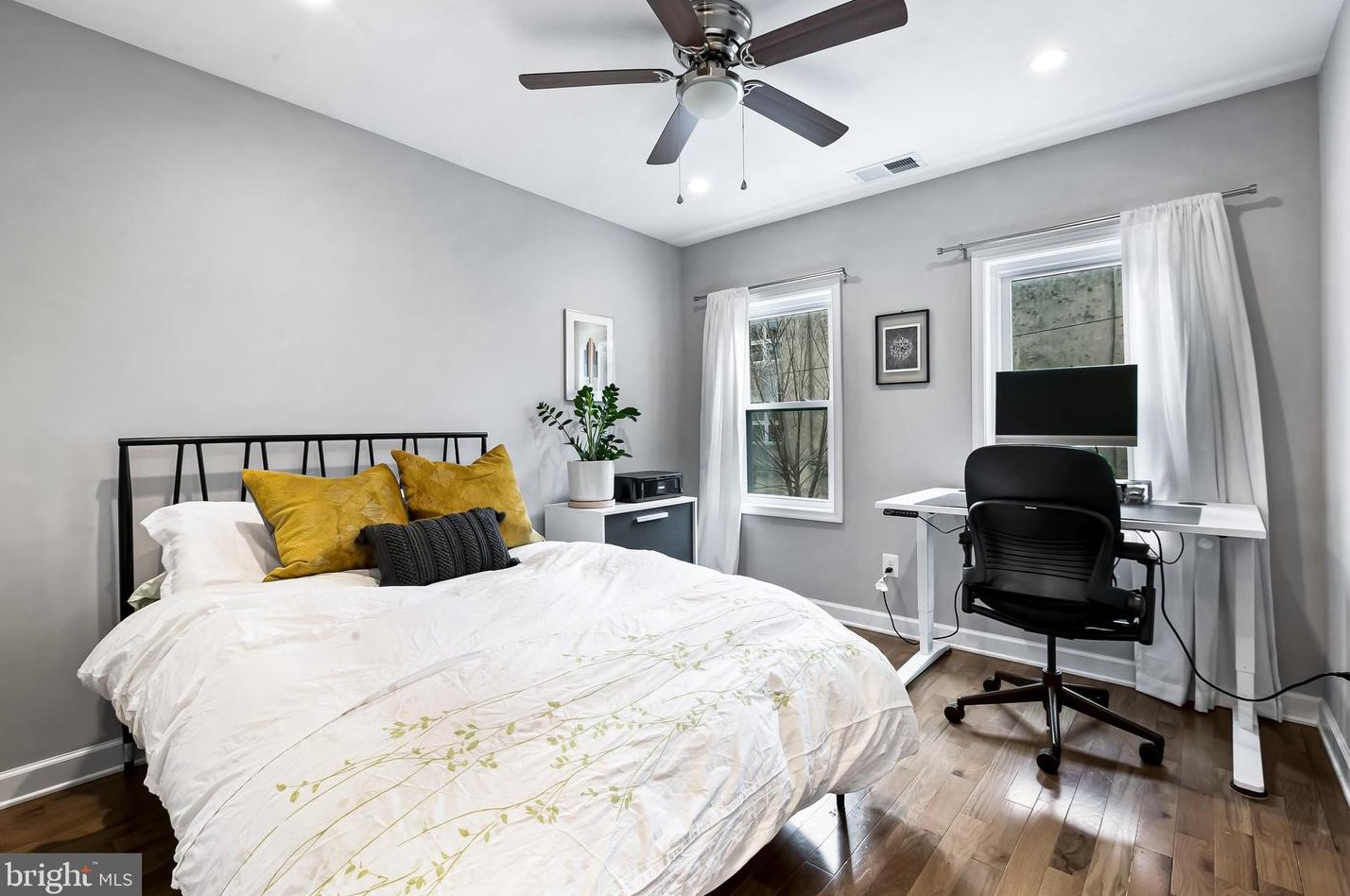 2305 Fairmount Ave, Baltimore MD  21224-1039 exterior