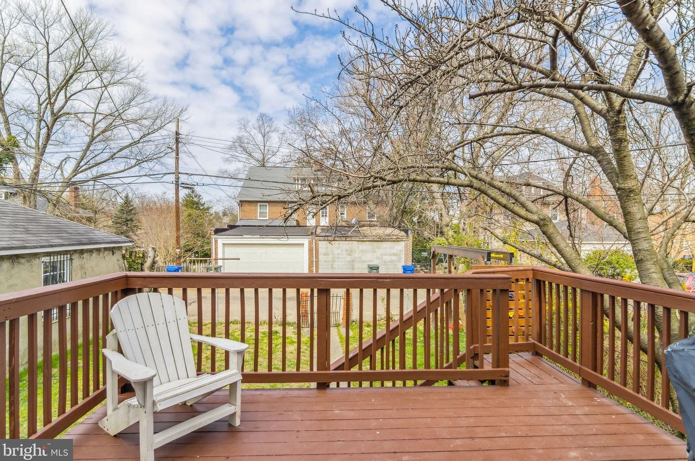 3330 Richmond Ave, Baltimore MD  21213-1145 exterior