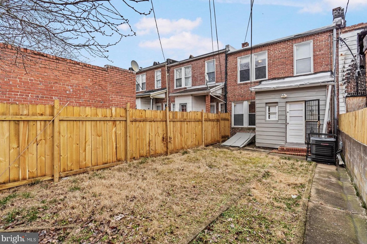 4402 Belair Rd, Baltimore MD  21206-6335 exterior