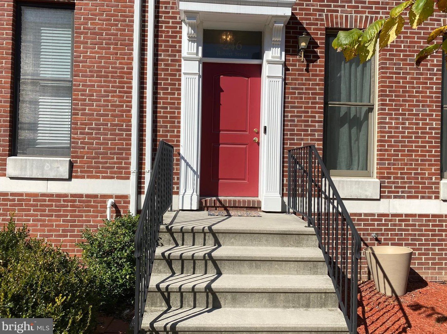 246 Robert St, Baltimore, MD 21217-4344