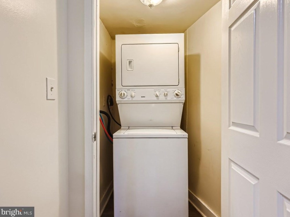 118 Luzerne Ave, Baltimore MD  21224-1147 exterior