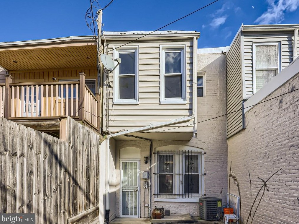 118 Luzerne Ave, Baltimore MD  21224-1147 exterior