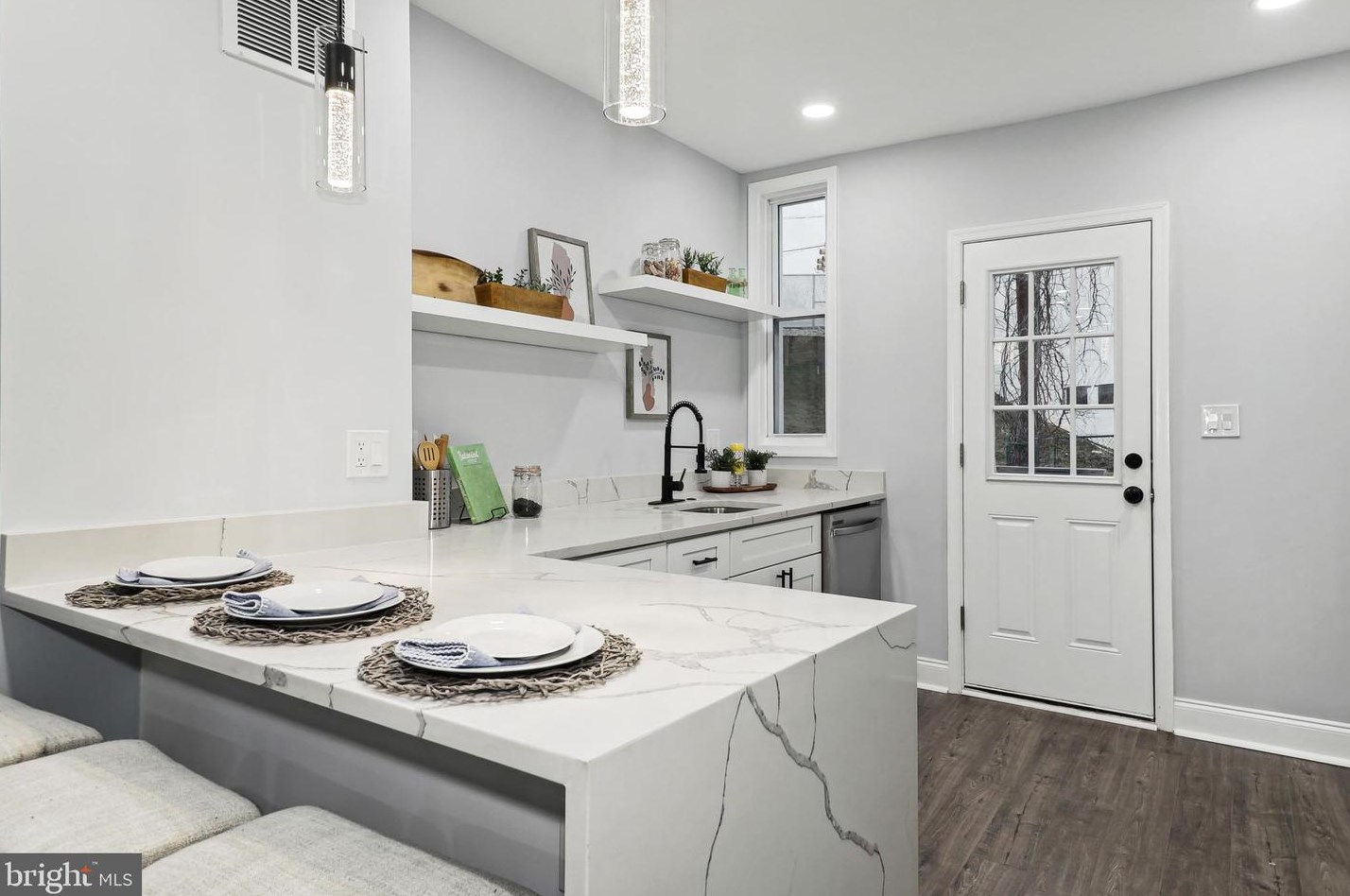 4015 Hickory Ave, Baltimore MD  21211-1742 exterior