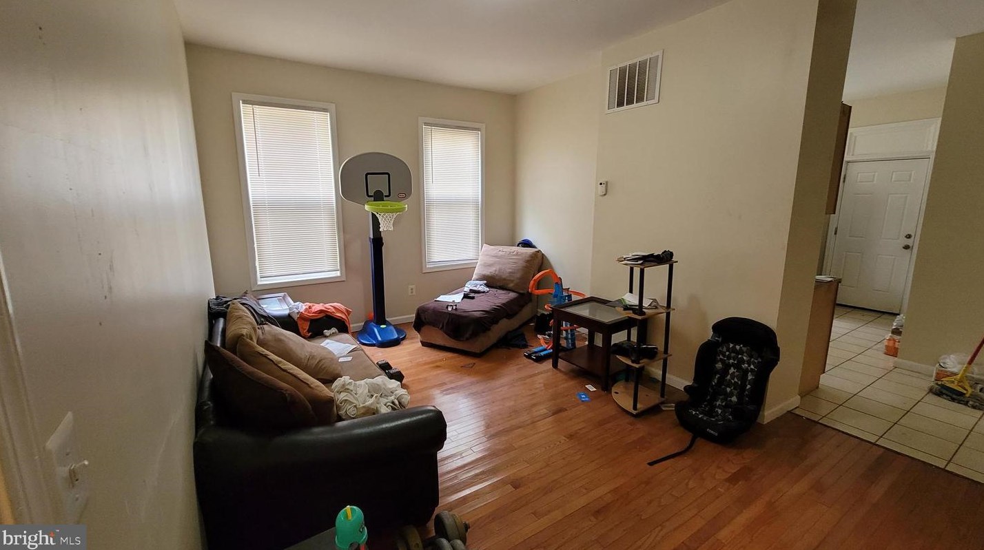 2926 Erdman Ave, Baltimore MD  21213-1140 exterior