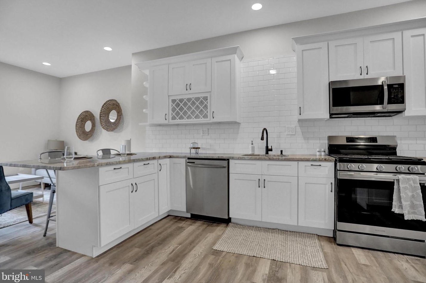 3913 Roland Ave, Baltimore MD  21211-2019 exterior