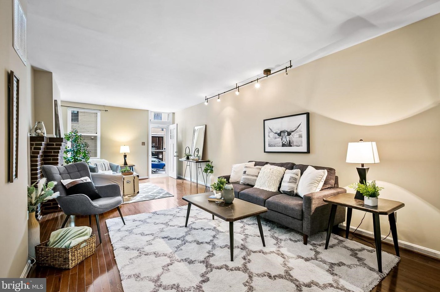 1014 Fawn St, Baltimore, MD 21202-4416