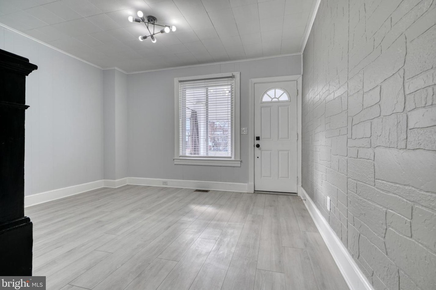 524 Maude Ave, Baltimore MD  21225-1928 exterior