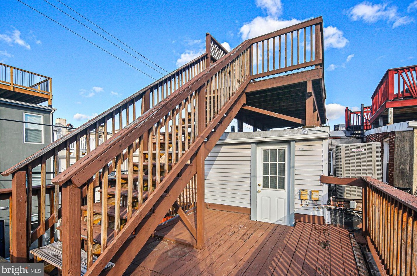 11 Heath St, Baltimore MD  21230-4815 exterior