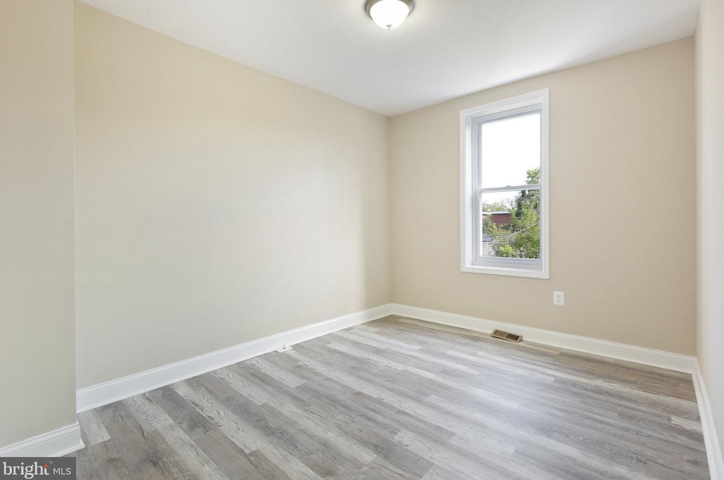 2905 Ridgewood Ave, Baltimore, MD 21215
