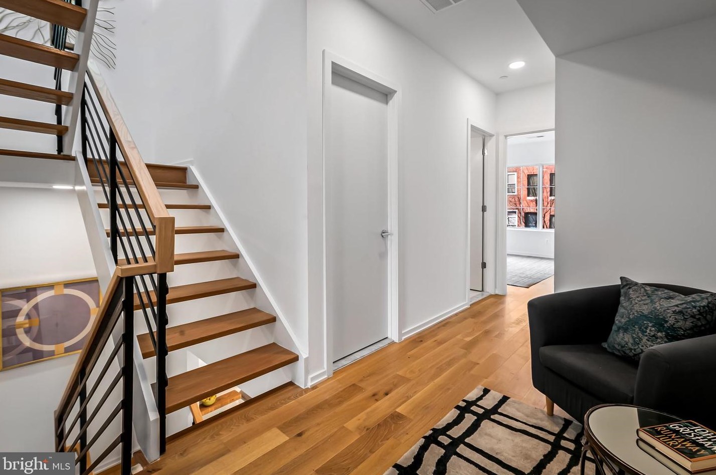 305 Lanvale St, Baltimore MD  21217-3609 exterior