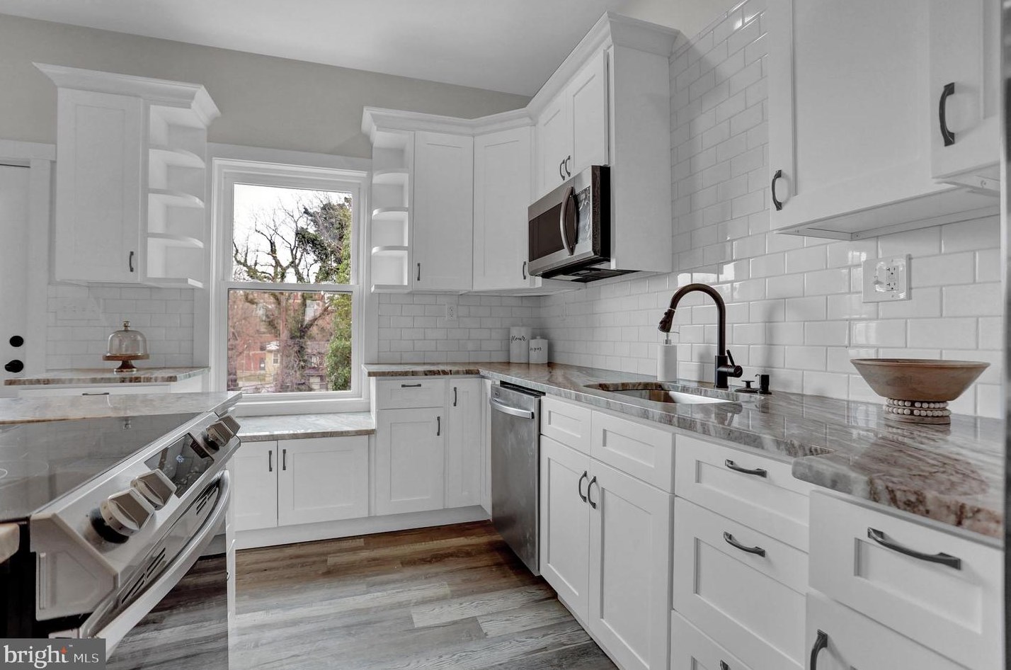 3911 Roland Ave, Baltimore MD  21211-2019 exterior