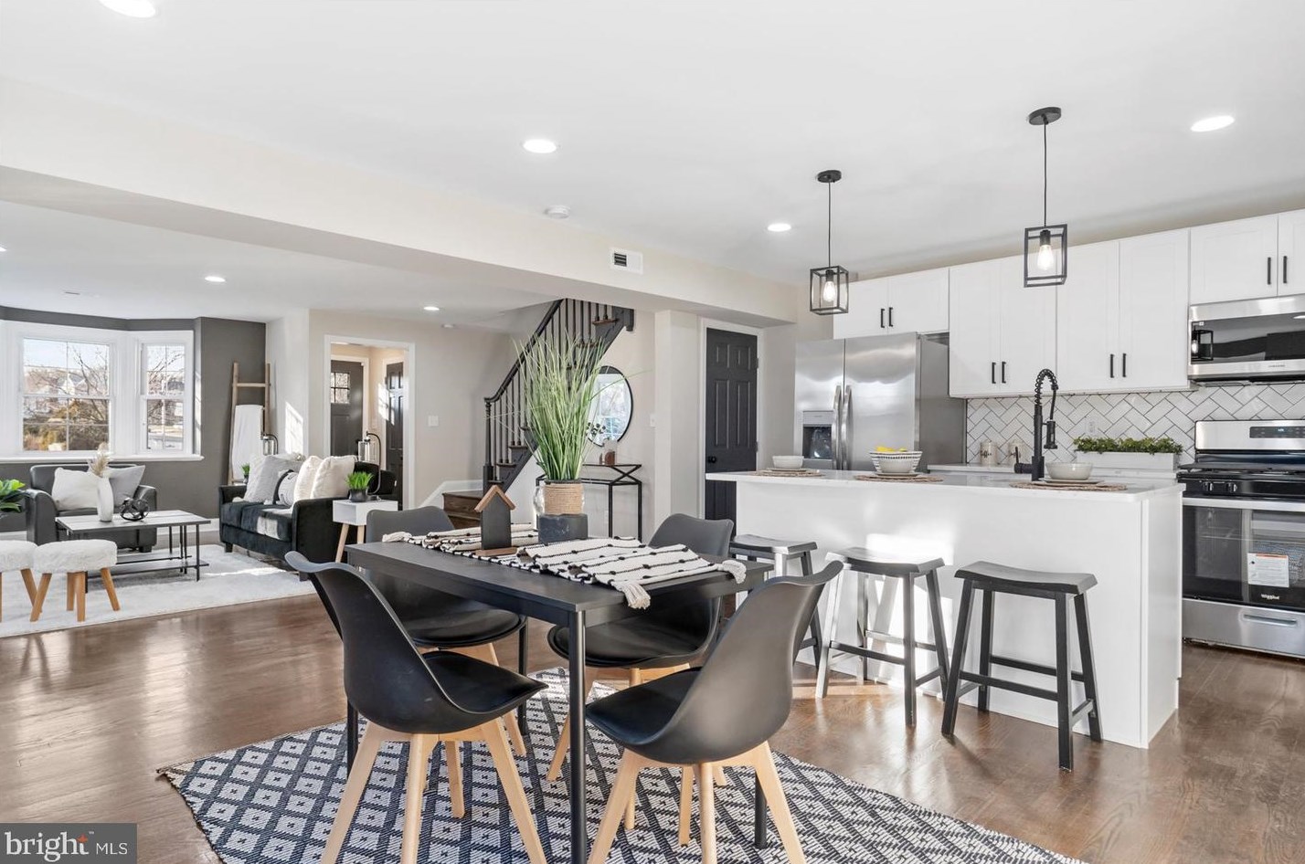 3709 The Alameda, Baltimore, MD 21218