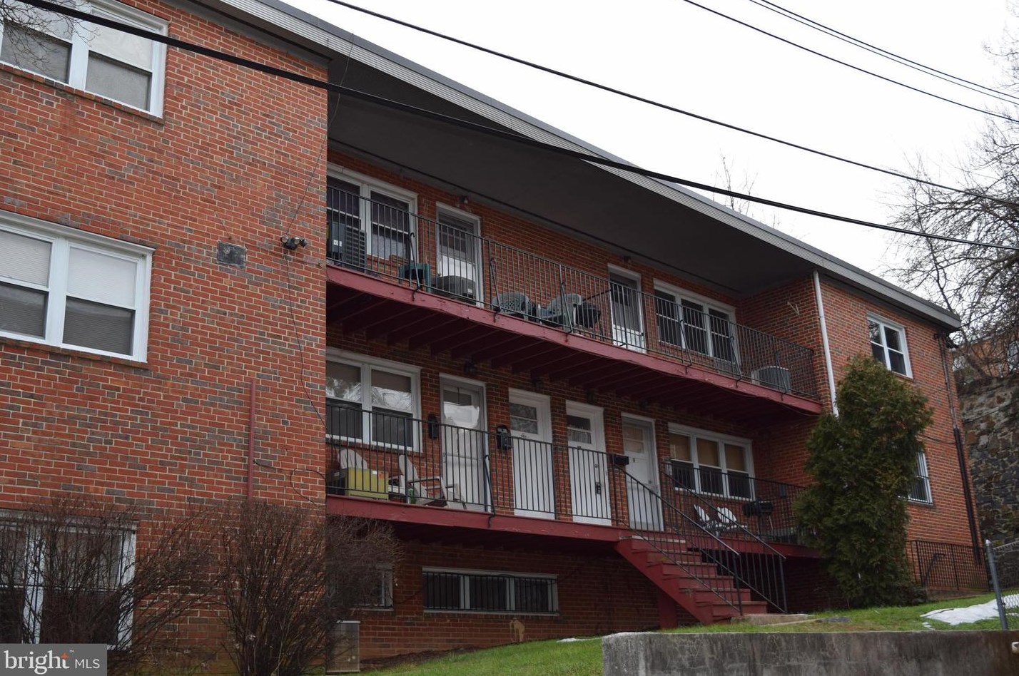 5900 Glen Falls Ave, Baltimore MD  21206-2521 exterior
