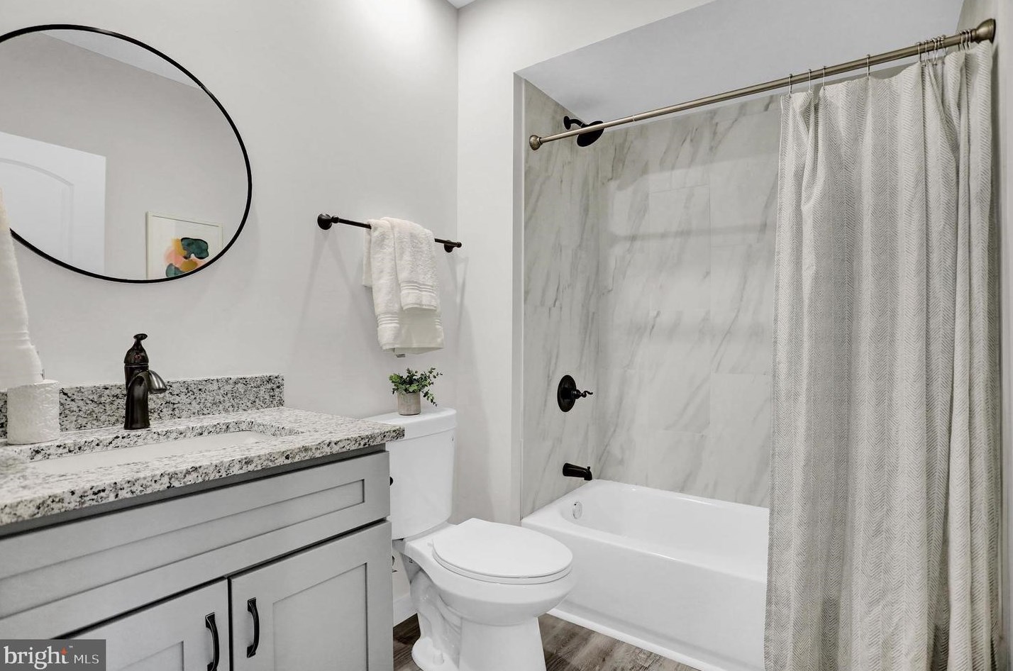 3919 Roland Ave, Baltimore MD  21211-2019 exterior
