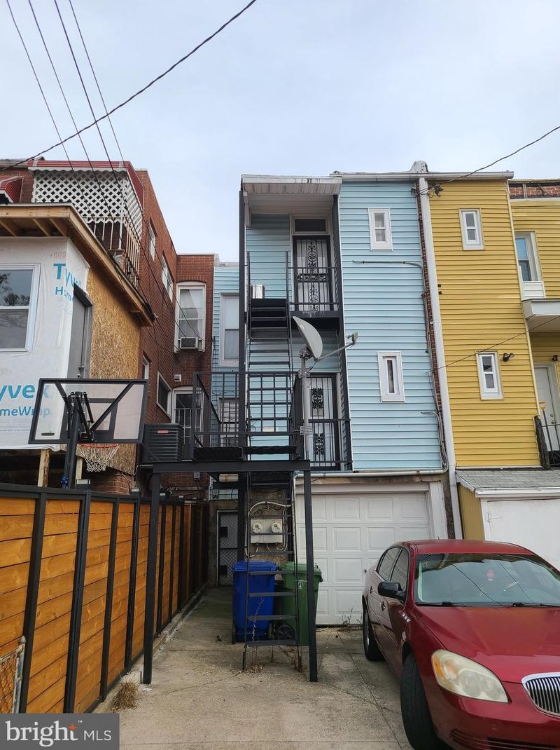 858 Whitmore Ave, Baltimore, MD 21216-4736