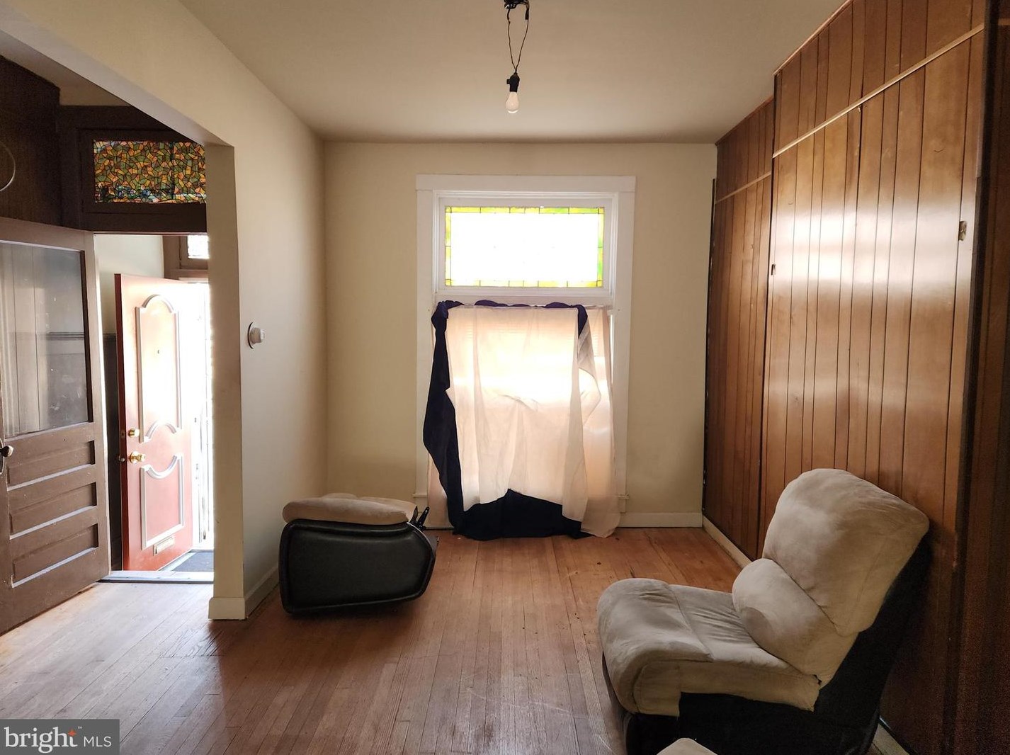 1689 Darley Ave, Baltimore, MD 21213-1318