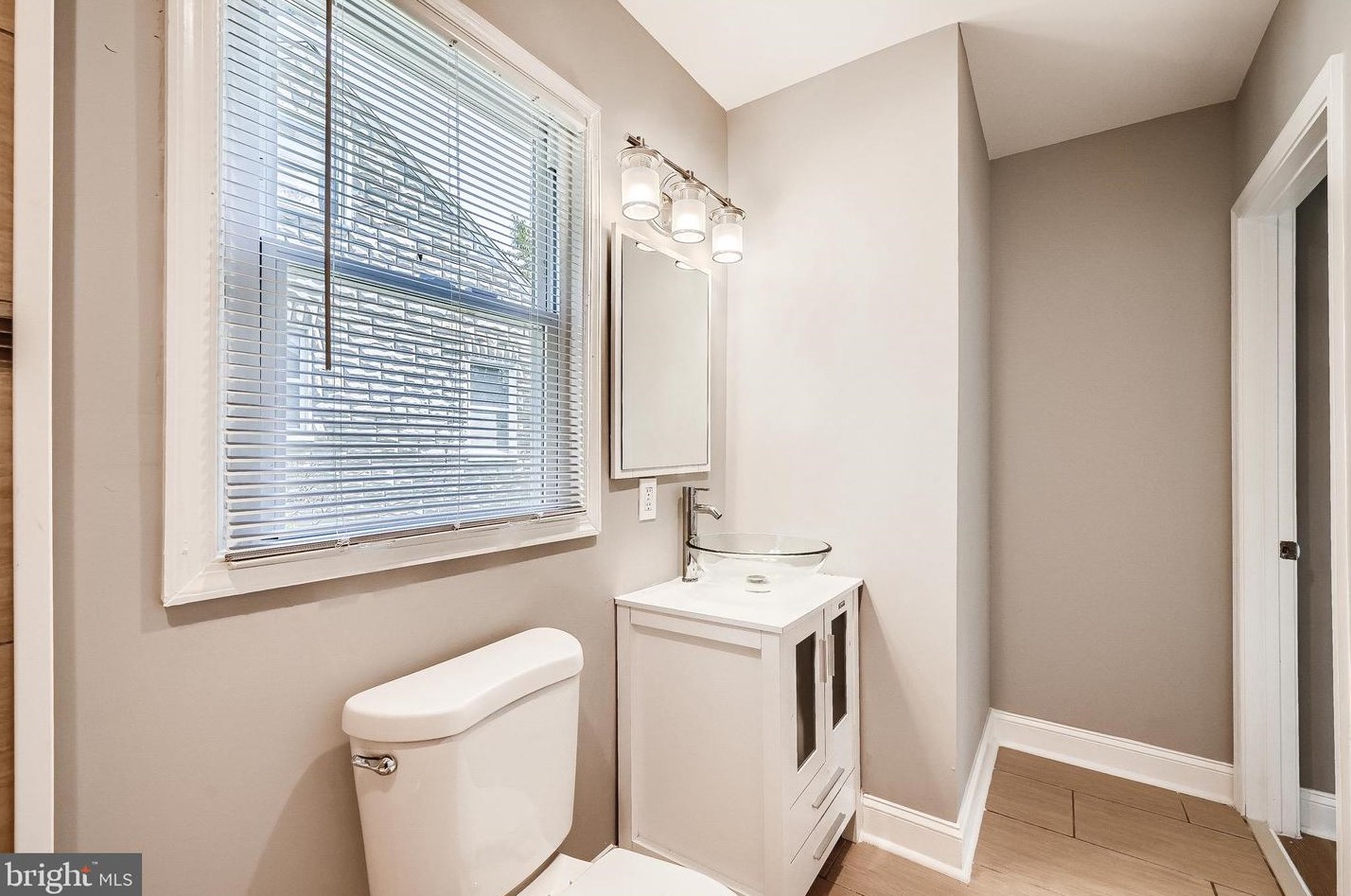 5404 Summerfield Ave, Baltimore MD  21206-4310 exterior