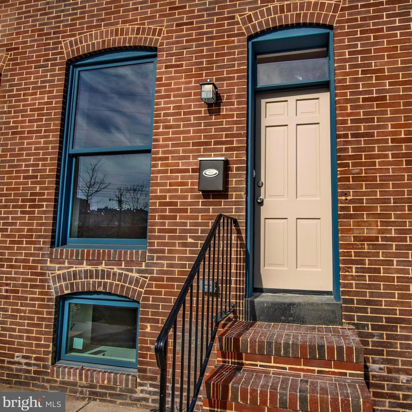 2216 Prentiss Pl, Baltimore, MD 21205-1241