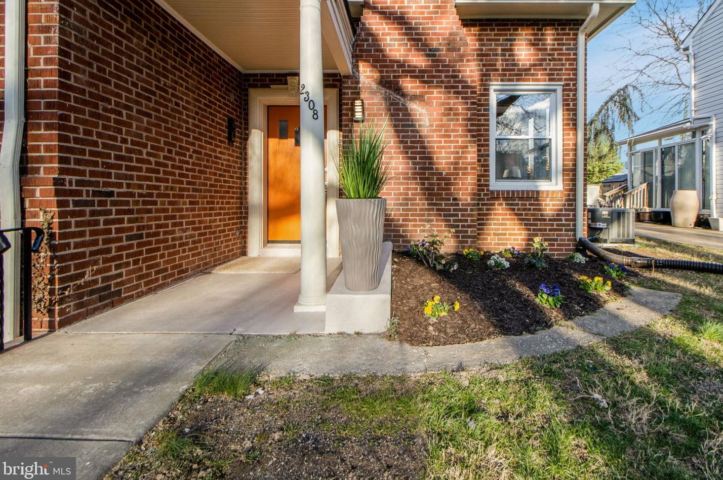 2308 Montebello Ter, Baltimore MD  21214-2434 exterior